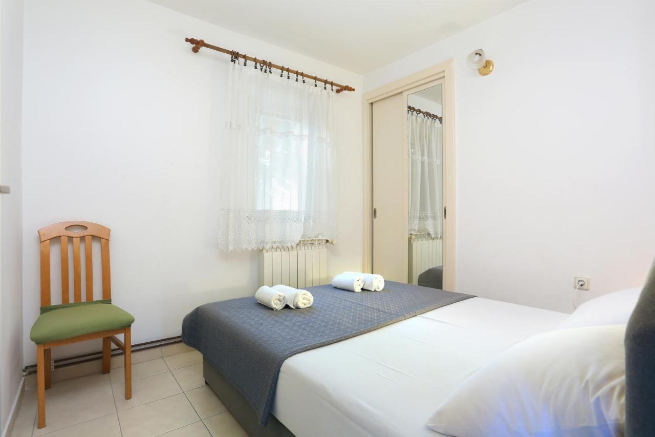 Apartments And Rooms With Parking Space Marina, Trogir - 5953 Exterior photo