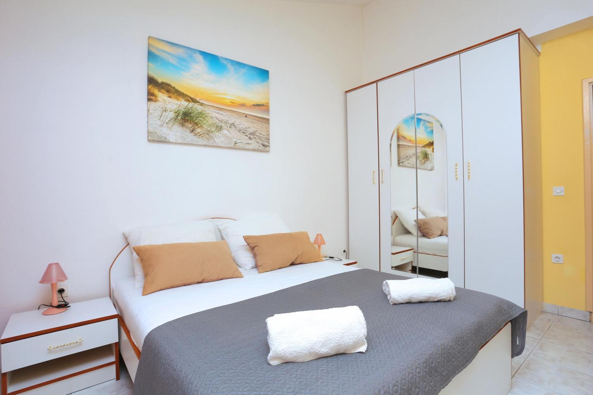 Apartments And Rooms With Parking Space Marina, Trogir - 5953 Room photo